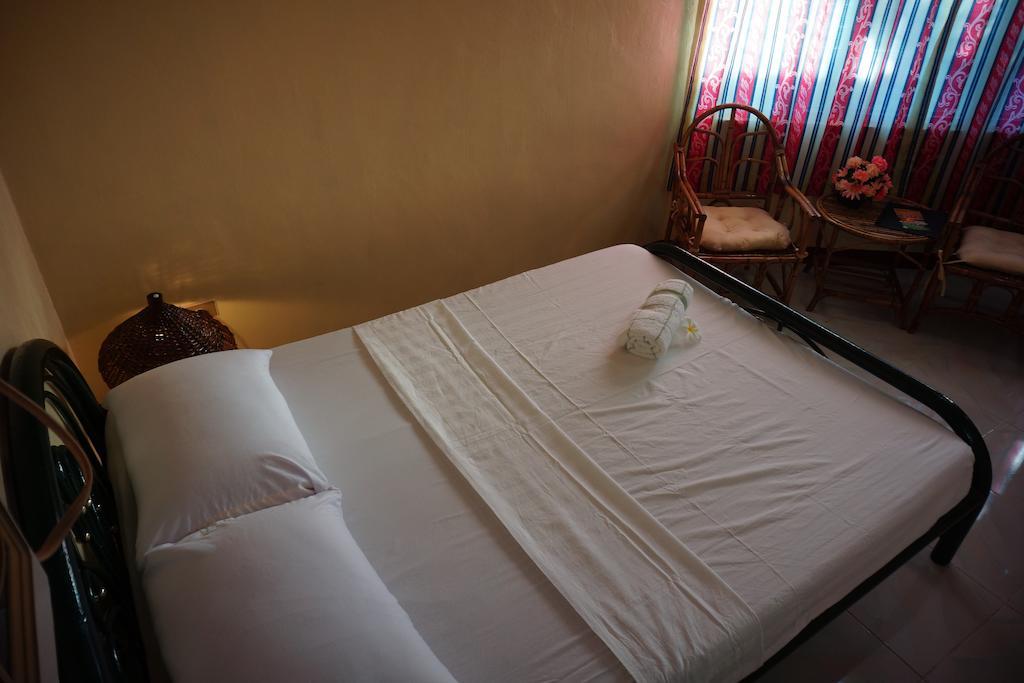 Rama International Beach Resort Botolan Quarto foto